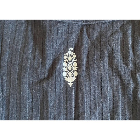 FP Movement Womens S Tank Black Ribbed Crop High Neck NWT K7 - Picture 9 of 9